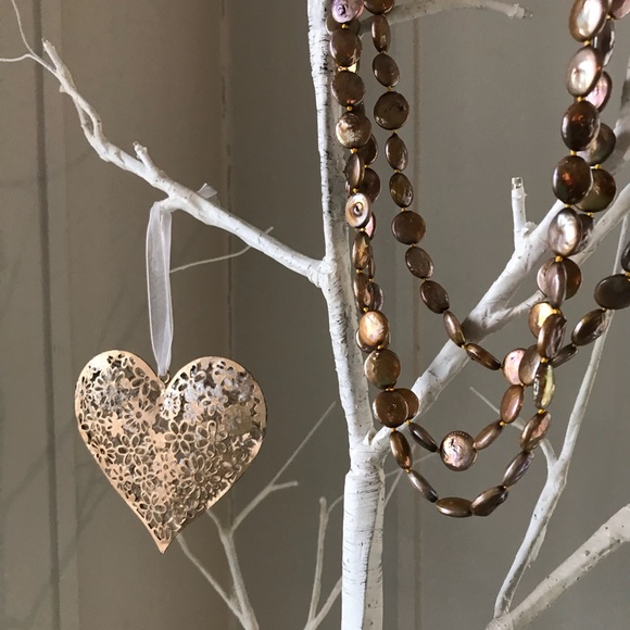 🍀 Three Strand Bronze Coin Pearl Necklace - Picture 2 of 7